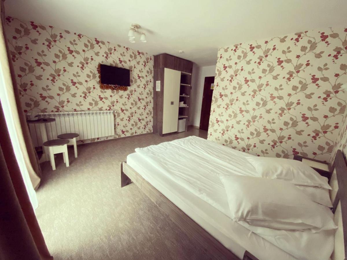 Maison Platanus Войняса Екстериор снимка