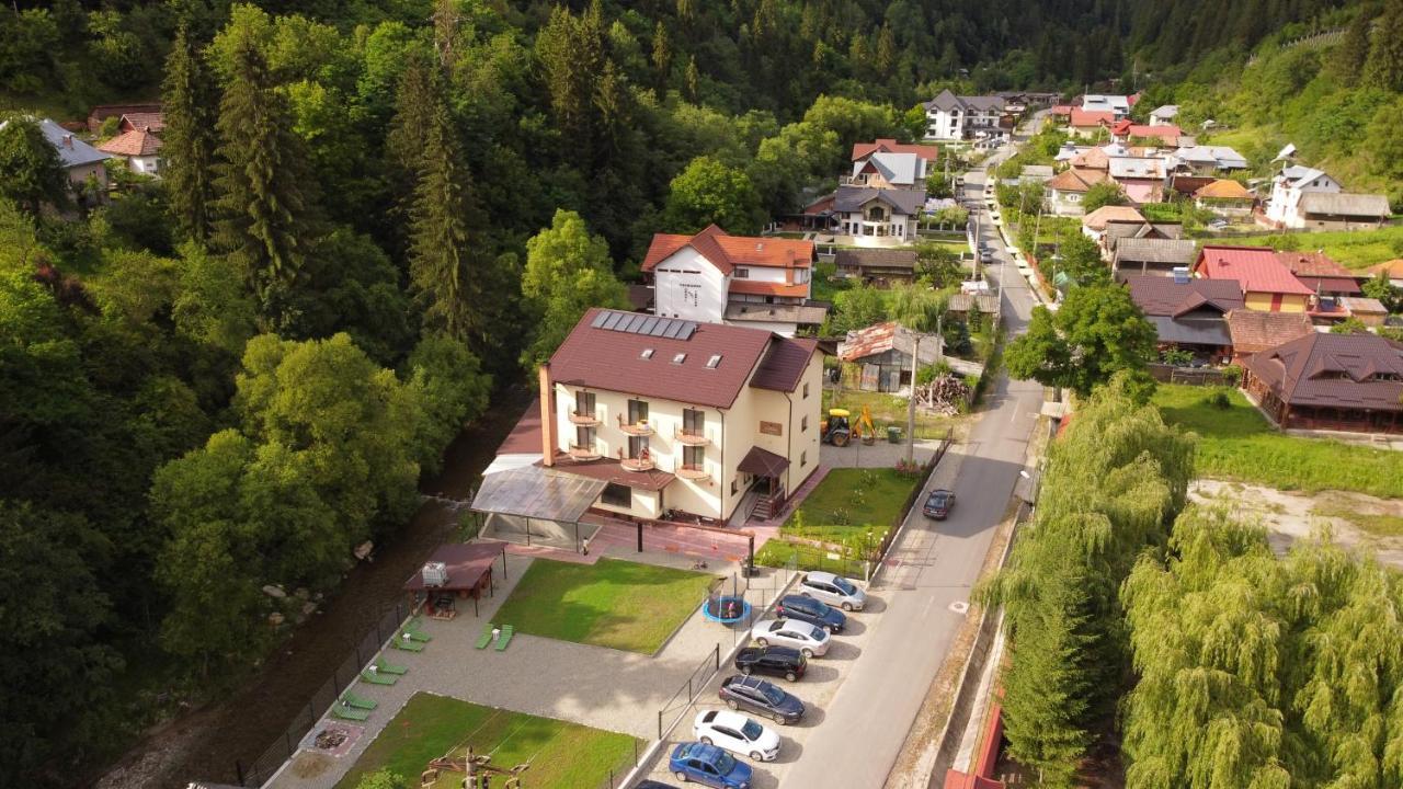 Maison Platanus Войняса Екстериор снимка